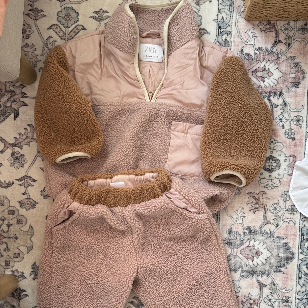 Zara Blush and Cream Sherpa Outfit